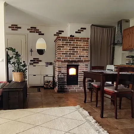 Moekki Luonnonrauhassa - Lemmikkiystaevaellinen Διαμέρισμα Karkola