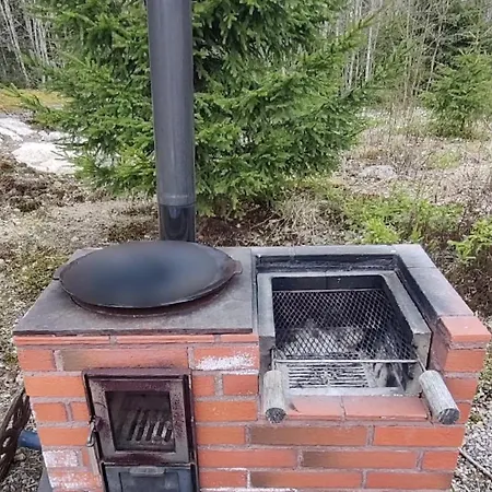 Moekki Luonnonrauhassa - Lemmikkiystaevaellinen * Karkola
