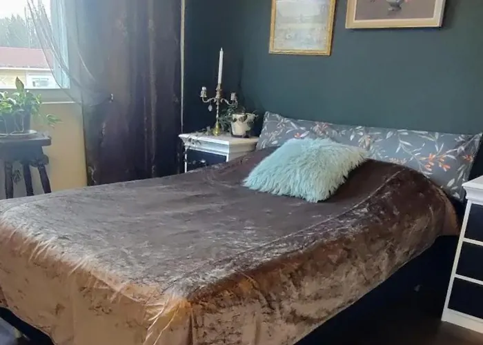 Moekki Luonnonrauhassa - Lemmikkiystaevaellinen * Karkola